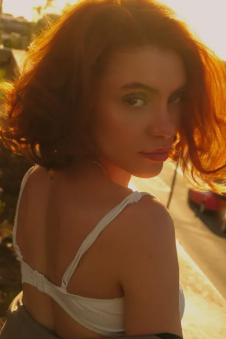 Redhead Brazilian escort in Bond Street - Fire - image 12