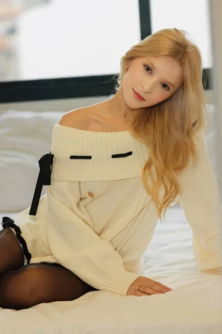 Blonde Brazilian escort in Goodge Street - Denver - image 14