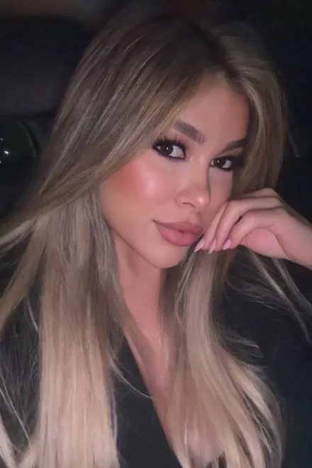 Light Brown Brazilian escort in Green Park - Treasure - image 18