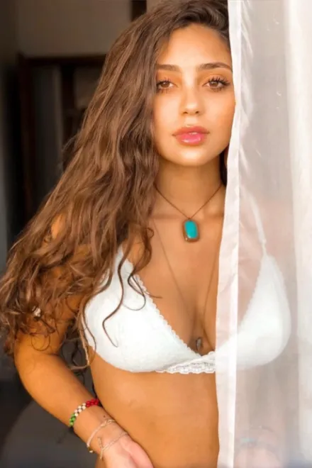 Brunette Brazilian escort in Earl's Court - Olimpia - image 9
