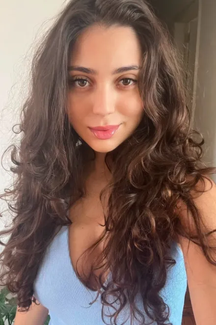 Brunette Brazilian escort in Earl's Court - Olimpia - image 11