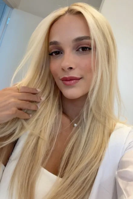 Blonde Brazilian escort in Earl's Court - Bumble - image 16