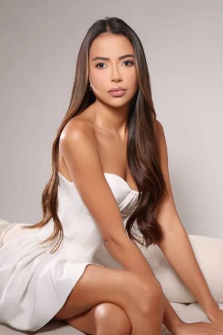 Brunette Brazilian escort in West Brompton - Tejana - image 5