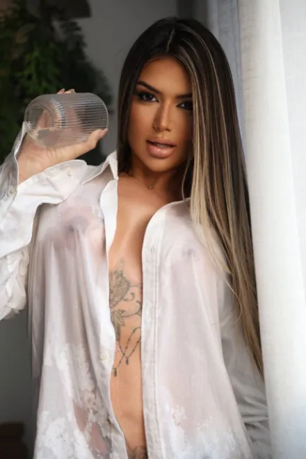 Light Brown Brazilian escort in Marylebone - Engracia - image 3