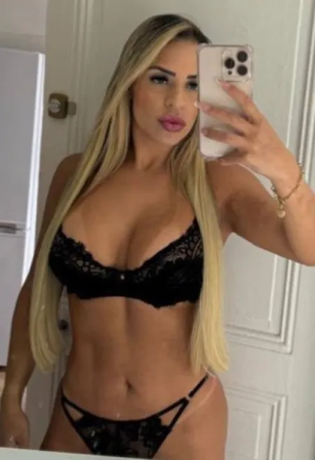 Blonde Brazilian escort in Marble Arch - Bamerta - image 16