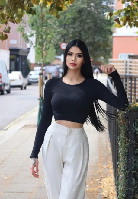 Brunette Brazilian escort in Gloucester Road - Ribena - image 10