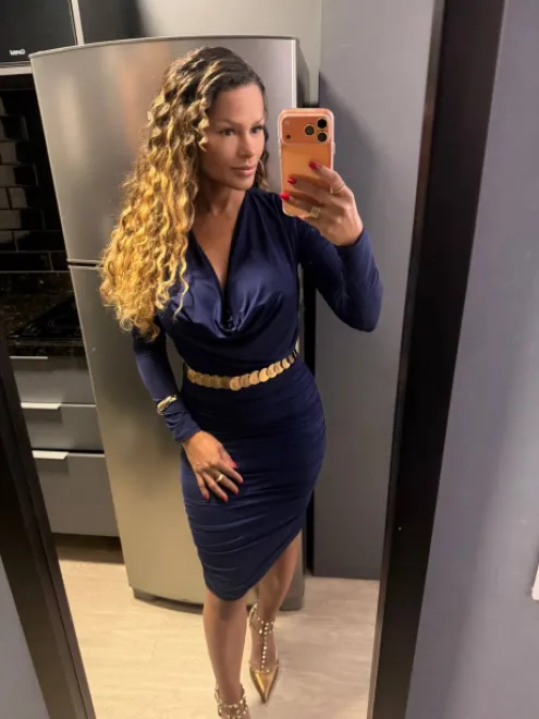 Brunette Brazilian escort in Edgware Road - Mattie - image 13