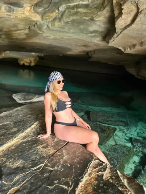Blonde Brazilian escort in Bond Street - Lunar - image 4
