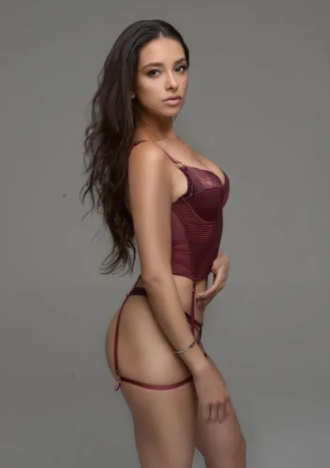 Brunette Brazilian escort in Gloucester Road - Malky - image 5