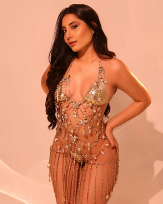 Brunette Brazilian escort in Earl's Court - Nobara - image 8