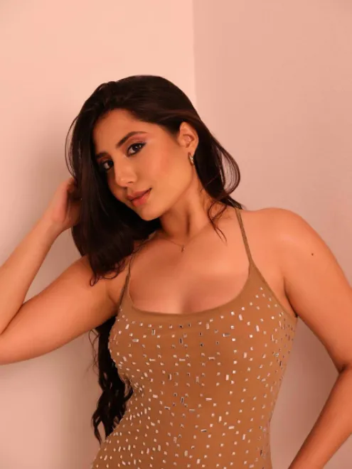 Brunette Brazilian escort in Earl's Court - Nobara - image 9