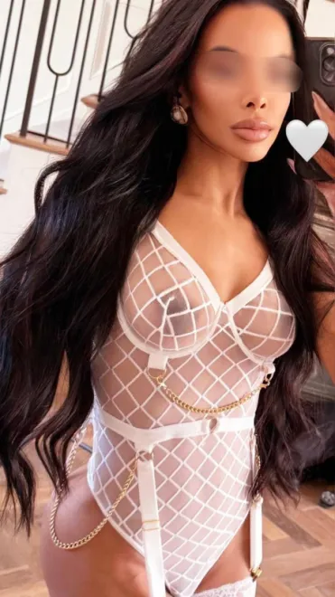 Brunette Brazilian escort in Great Portland Street - Tigress - image 3