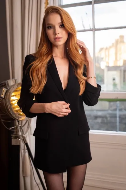 Redhead Brazilian escort in Leicester Square - Dionce - image 6
