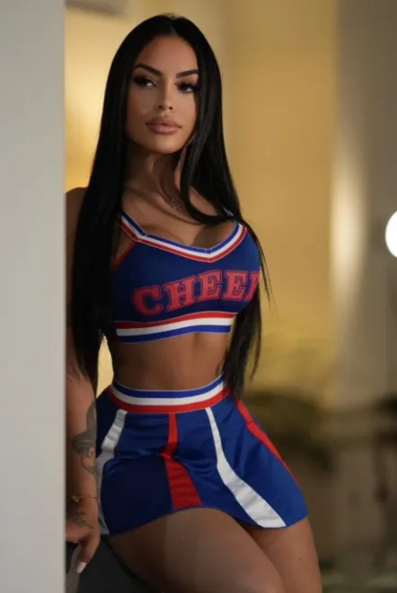 Brunette Brazilian escort in Earl's Court - Lirema - image 7