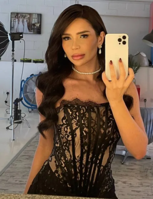Brunette Brazilian escort in Gloucester Road - Beatrina - image 14