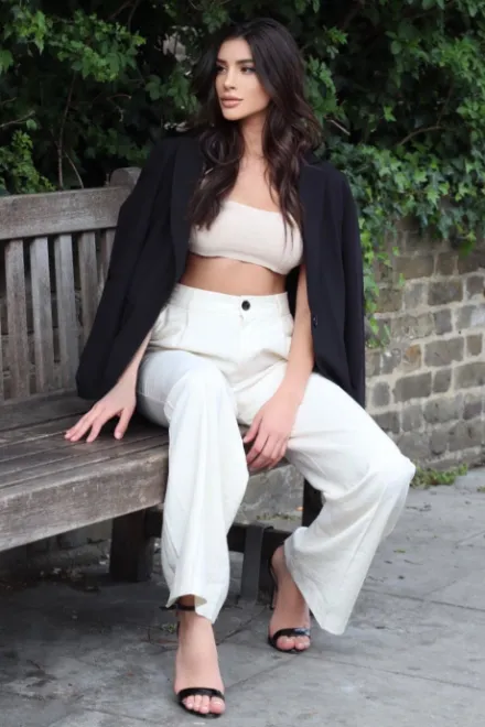 Brunette Brazilian escort in Edgware Road - Nara - image 12