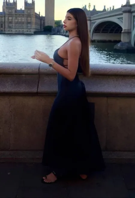 Brunette Brazilian escort in Edgware Road - Klorane - image 14