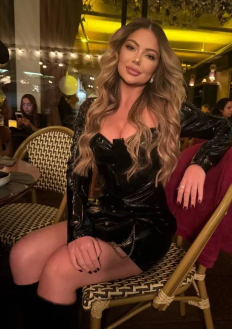 Light Brown Brazilian escort in Marylebone - Catlyn - image 16