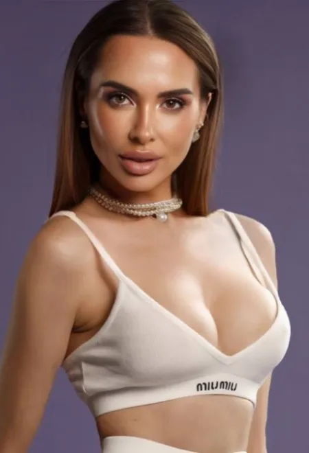 Brunette Russian escort in South Kensington - Alsu - image 2