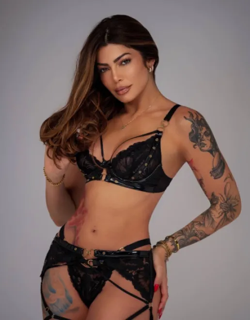 Brunette Brazilian escort in Canary Wharf - Roderica - image 5