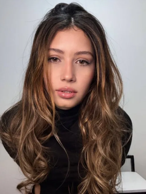 Brunette Brazilian escort in Earl's Court - Silky - image 16