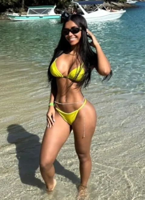 Brunette Brazilian escort in Earl's Court - Kidzany - image 15