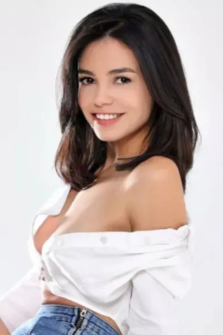 Brunette Brazilian escort in Gloucester Road - Lovy - image 3