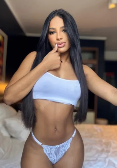 Brunette Brazilian escort in Earl's Court - Copacabana - image 16