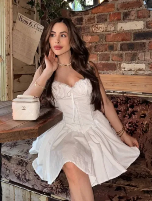 Brunette Brazilian escort in Paddington - Vandini - image 17