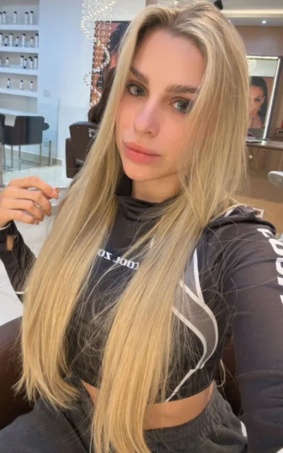 Blonde Brazilian escort in Earl's Court - Leocadia - image 7