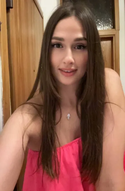 Brunette Russian escort in Earl's Court - Rosema - image 14