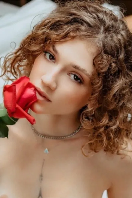 Light Brown Brazilian escort in Kensington - Sorrella - image 10