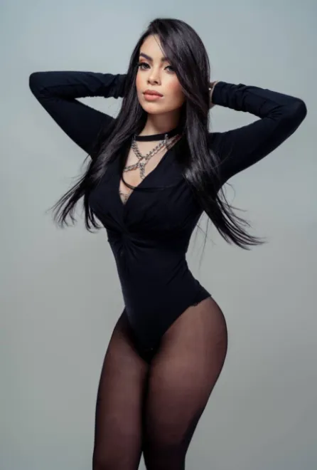 Brunette Brazilian escort in Fulham Broadway - Lalani - image 5