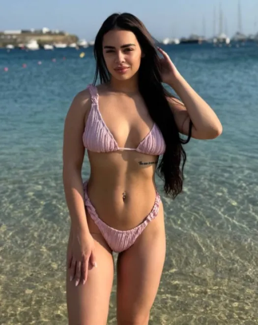 Brunette Brazilian escort in Sloane Square - Lovelace - image 12