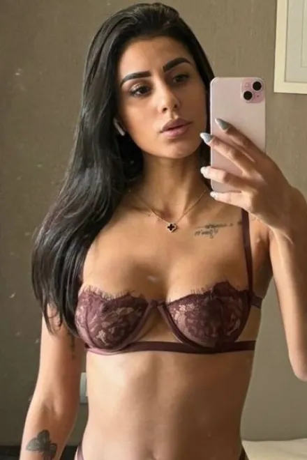 Brunette Brazilian escort in Paddington - Fragita - image 11