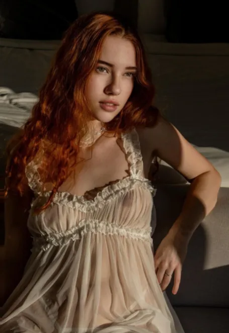 Redhead Brazilian escort in Paddington - Ogdena - image 15