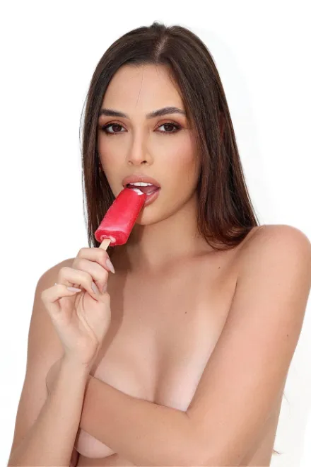 Brunette Brazilian escort in Knightsbridge - Terence - image 8