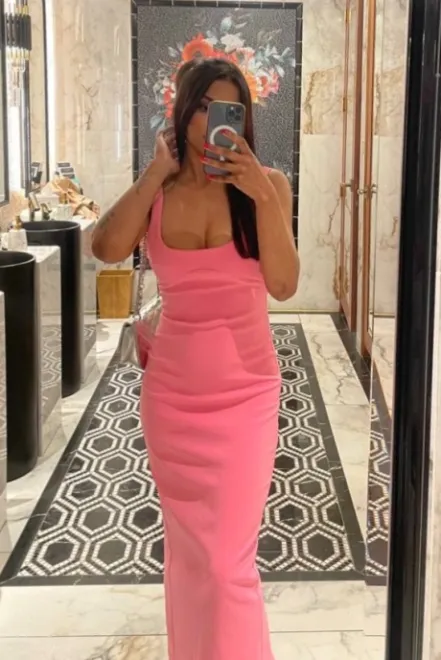 Brunette Brazilian escort in Kensington - Pancha - image 10