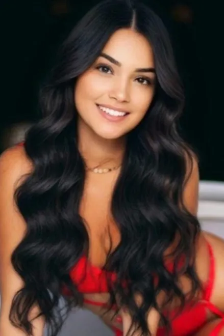 Brunette Brazilian escort in Earl's Court - Pualani - image 4