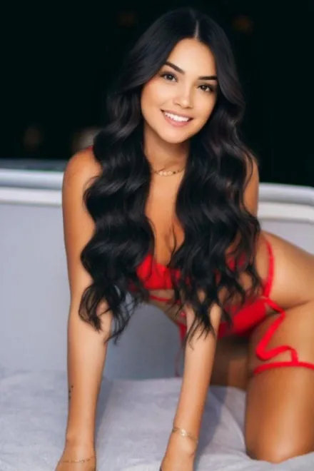 Brunette Brazilian escort in Earl's Court - Pualani - image 9
