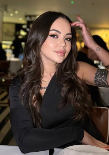 Brunette Brazilian escort in Earl's Court - Megrez - image 9