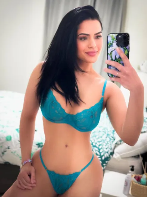 Brunette Brazilian escort in Maida Vale - Spesa - image 10