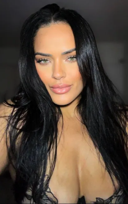 Brunette Brazilian escort in Maida Vale - Spesa - image 12