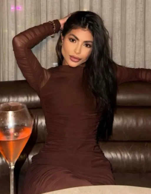 Brunette Brazilian escort in Paddington - Gummi - image 12