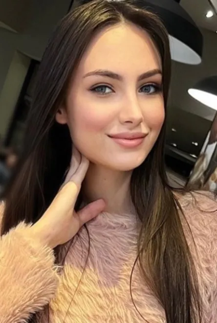 Brunette Brazilian escort in South Kensington - Island - image 16