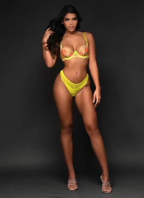 Brunette Brazilian escort in West Brompton - Jumanji - image 14