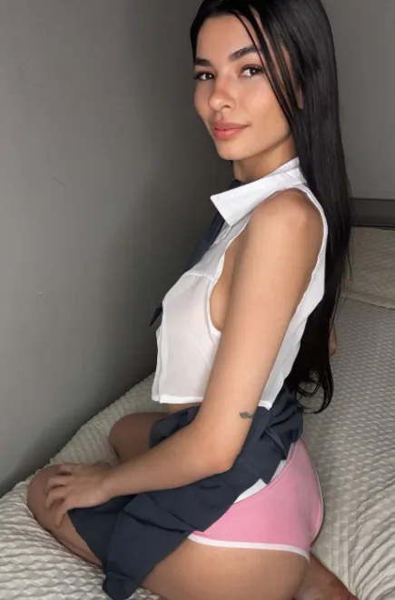 Brunette Brazilian escort in Gloucester Road - Habibi - image 18