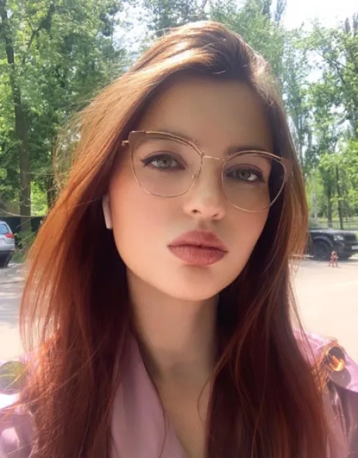 Redhead Russian escort in West Brompton - Felicia - image 9