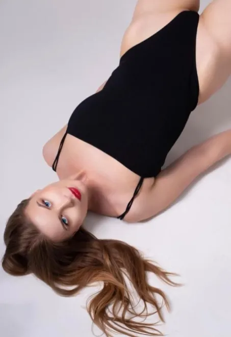 Brunette Eastern European escort in Sloane Square - Blush - image 6