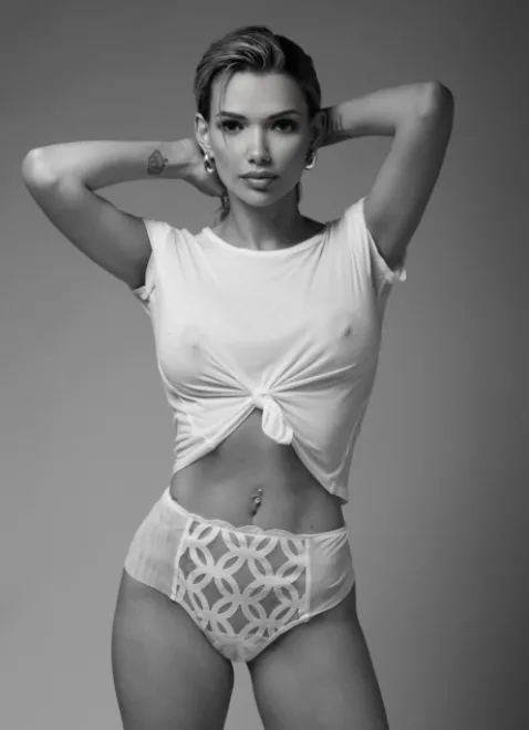 Blonde Brazilian escort in Fulham Broadway - Neda - image 6